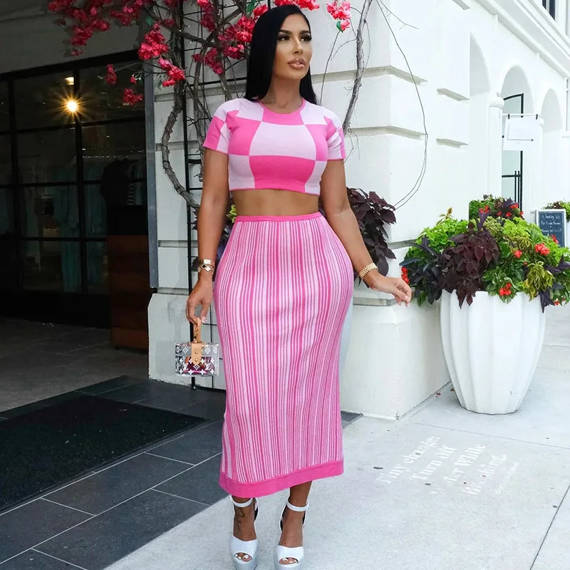 Комплект из двух предметов с хипстерским принтом Женский клетчатый облегающий топ круглым вырезом и Полосатая юбка-бабочка завышенной талией женская уличная одежда