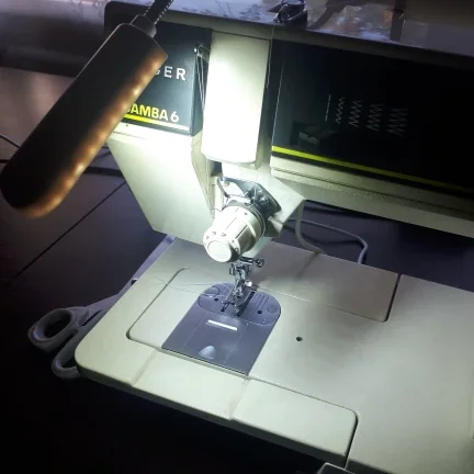 Sewing Machine Light 30LEDs Multifunctional Flexible Gooseneck Arm Work Lamp with Mounting Base for Workbench Lathe Drill Press