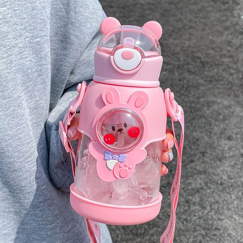2024 hot sale new cute bear  reusable 700 ml plastic kids water bottles with cartoon characters