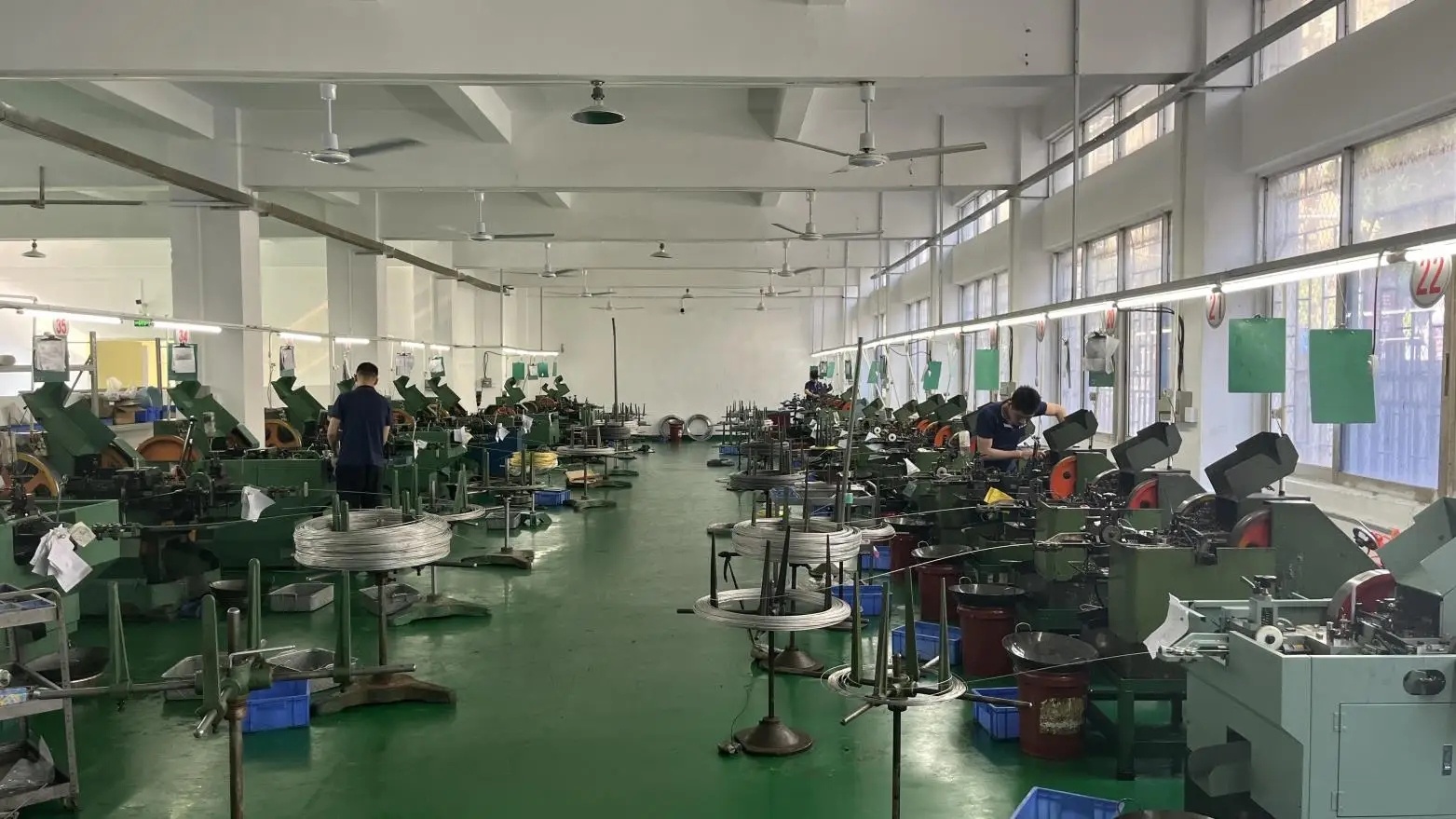 Customized   Manufacturer, Miniature Semi Tubular Metal Rivet Remaches For Furniture