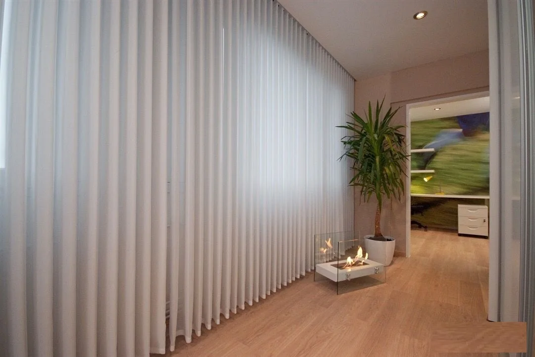 
8year warranty Curtain Motor,Remote Control, Automatic Motorized Somfy Curtain Motor 