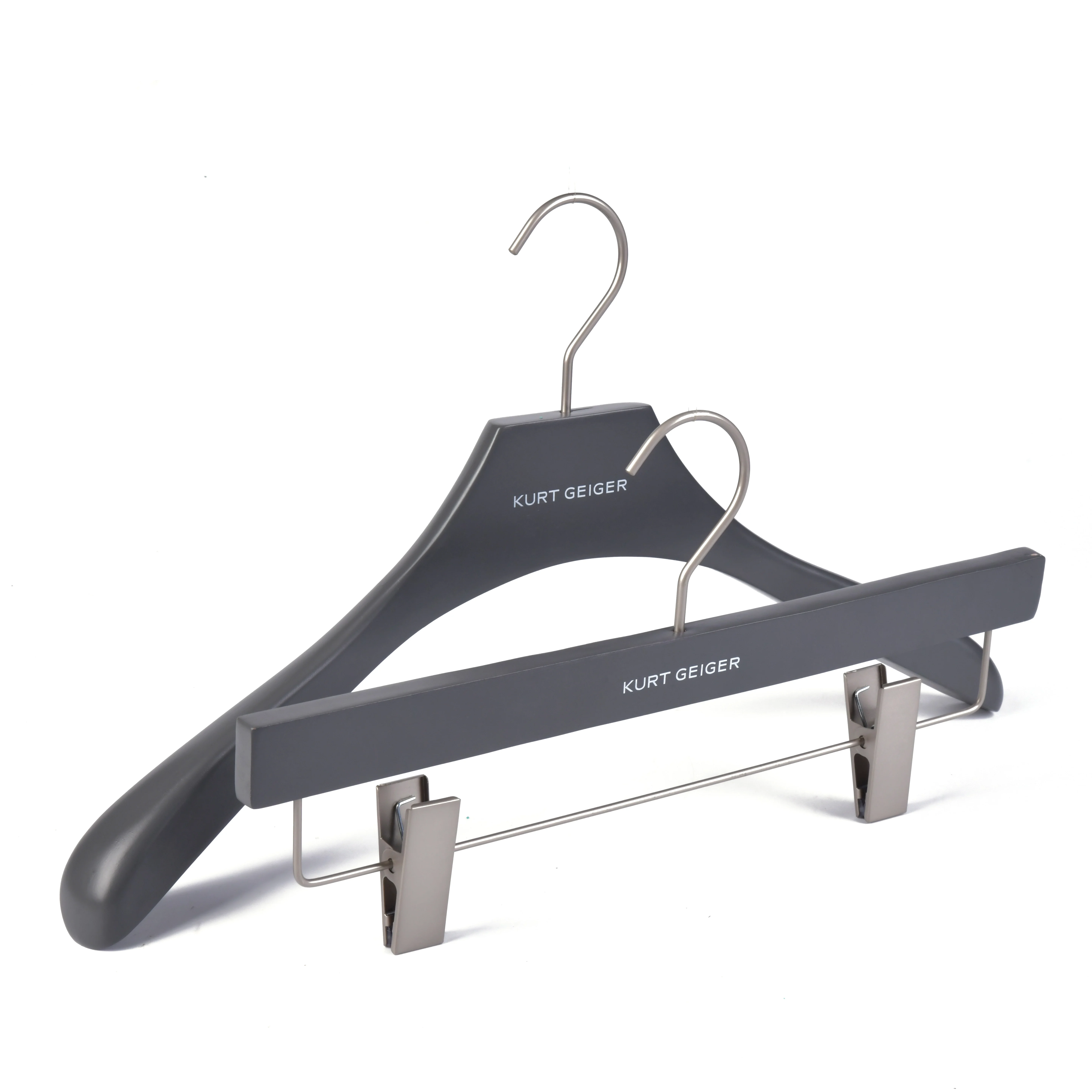 Fashion logo wooden clothes hangers customized for shop display