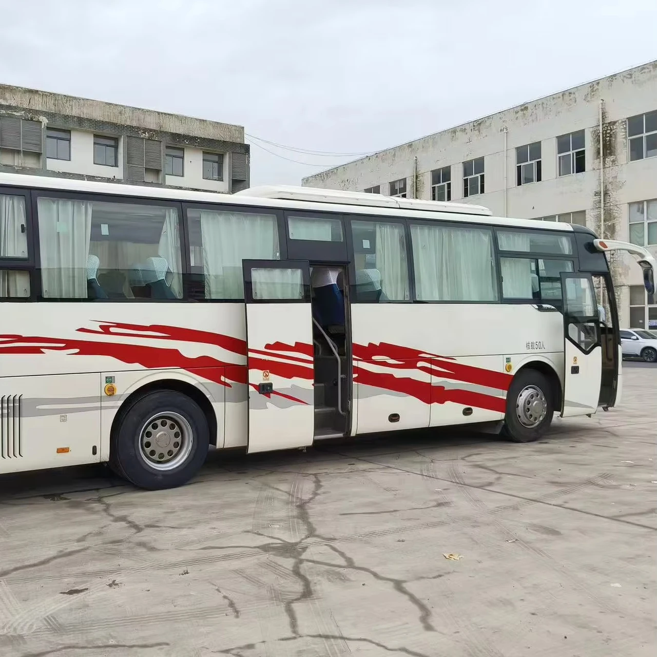 Yu Tong ZK6116 Used Coach Bus for Sale 50 Seats Left and Right Hand Drive Used Buses with Good Condition