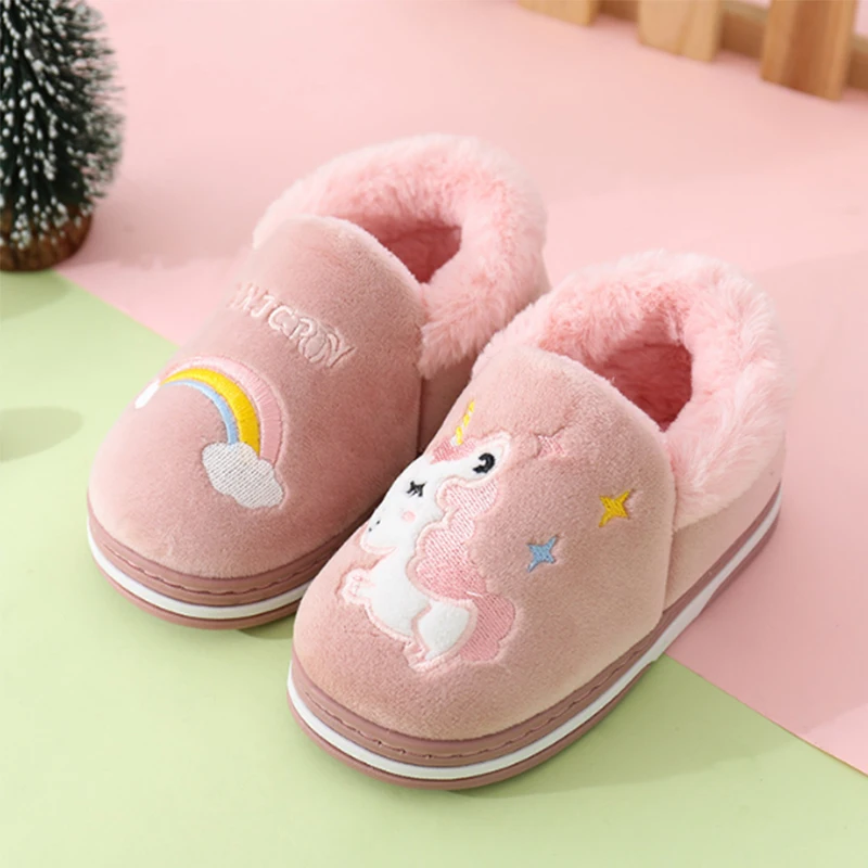 Оптовая продажа, милые дизайнерские пушистые детские тапочки из хлопка с единорогом для девочек