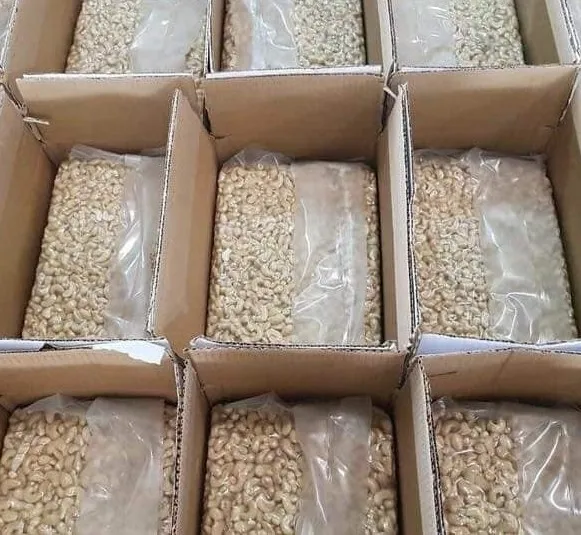 
OEM packing healthy foods VIETNAMESE CASHEW NUTS WW450 