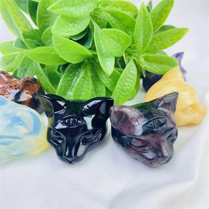 Hot sale high quality natural egyptian crystal cat healing crystal three-eyed cat carving for Halloween decoration