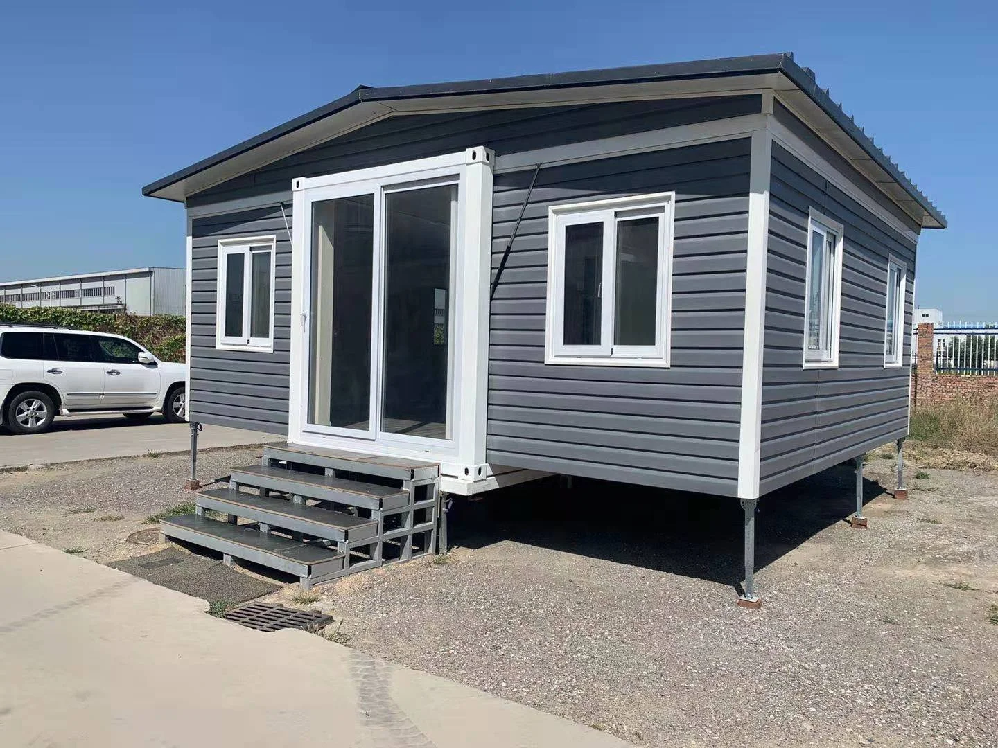 Prefab Expandable Container Glass Sliding Door High Quality Steel Modern Villa House Extendable Home for Accommodation or Office