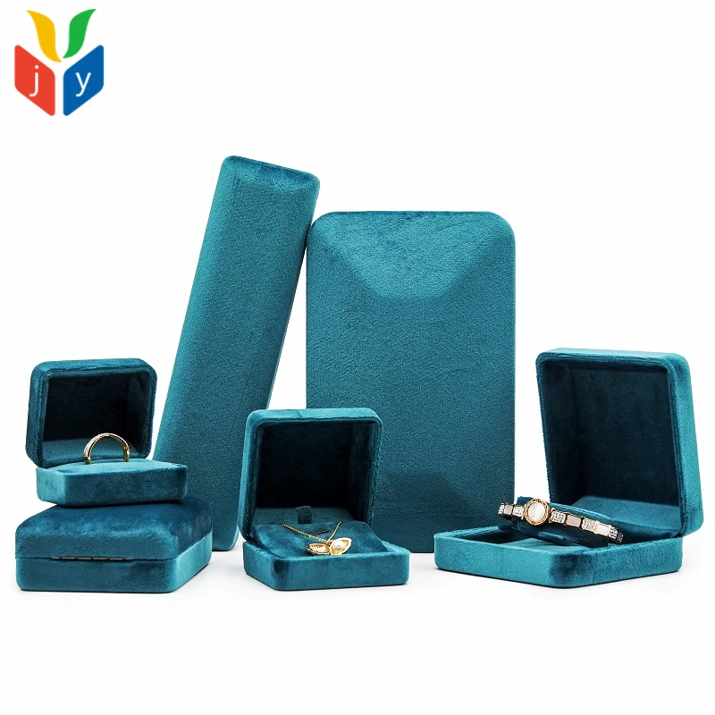 Wholesale Custom Logo Metal Jewelry Set Bracelet Box Square Velvet Gift Box Luxury Jewelry Packaging Boxes