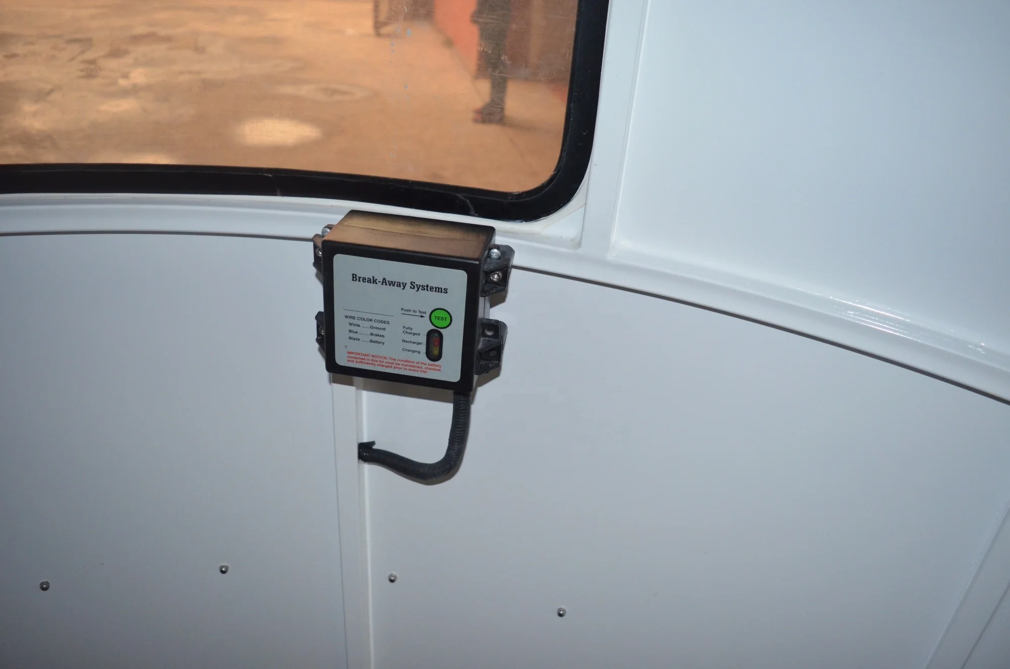 On Sale Safe-Towing Fiberglass Roof Horse Trailer Truck Float Hinge With Top Selling