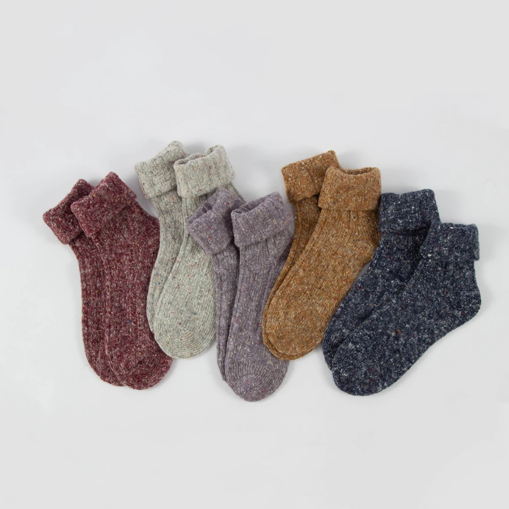  Wholesale Fashion ribbed comfy special yarn materials ladies crew