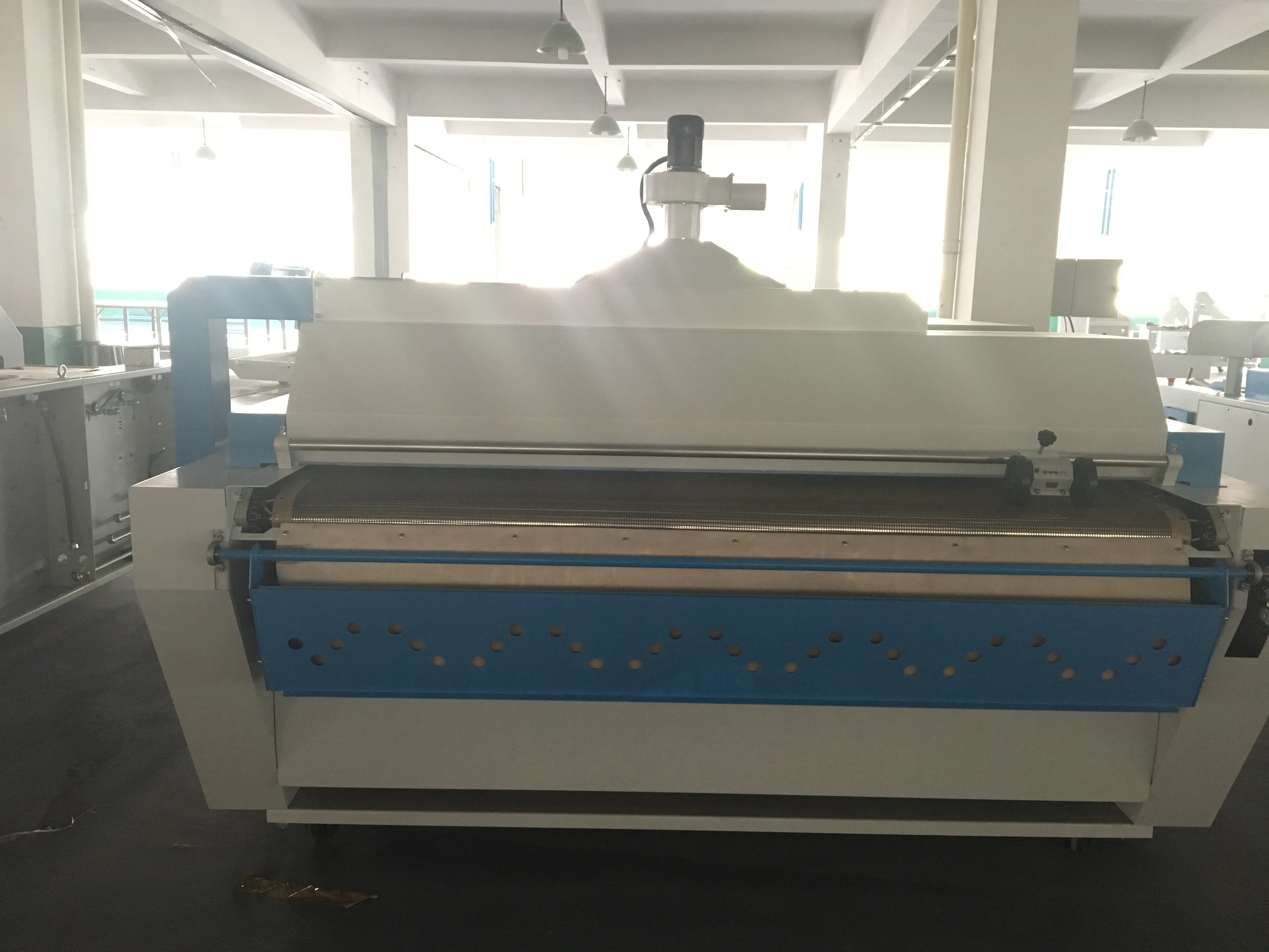 Professional textile cloth fabric Steam Preshrinking And Heating Setting  machine For Garment Factor
