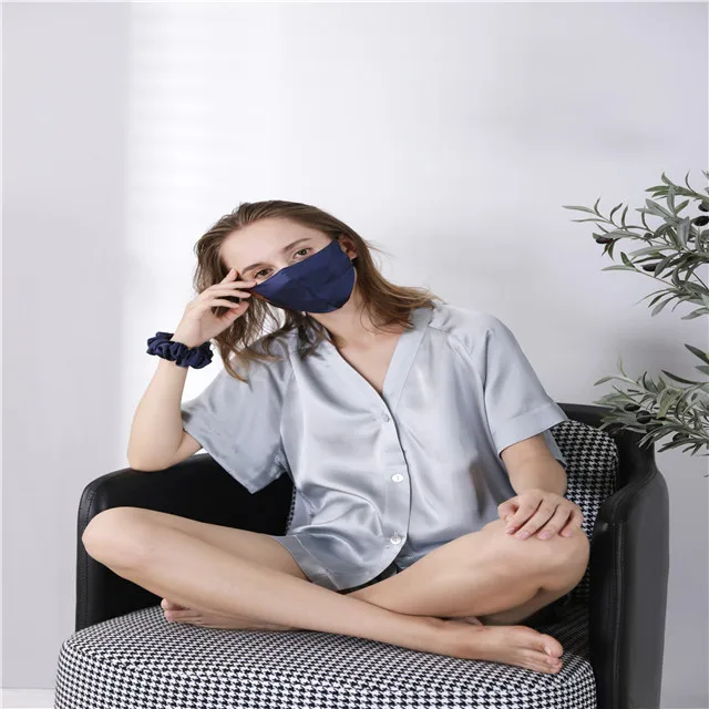 Jili 3 layer premium mulberry silk black Silk Face Mask with filter available