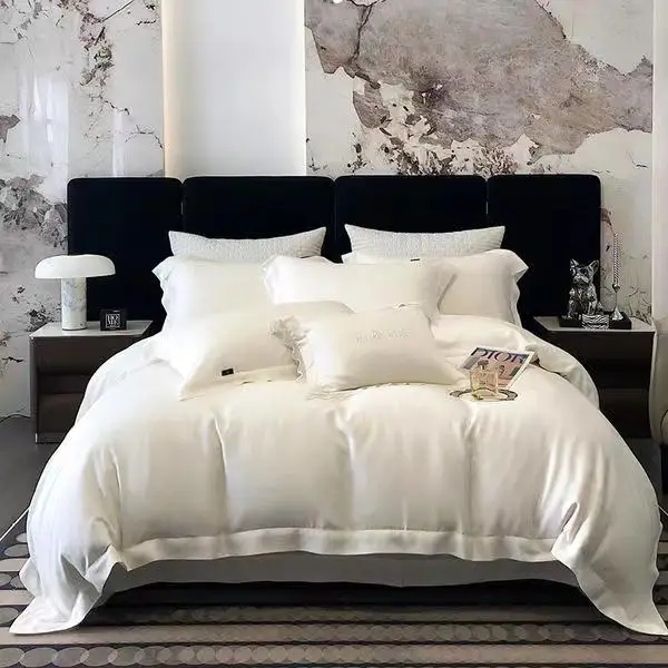 High Quality 50S Tencel Solid Pattern  Bedding Set Comfortable Soft Luxury Duvet Cover Set for Home
