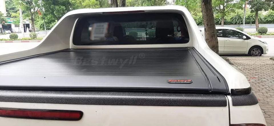 BESTWYLL 4X4 Hard Roller Lid Aluminum Retractable Pickup Truck Bed Electric Roll Up Tonneau Cover For Toyota Hilux Rocco E-F04
