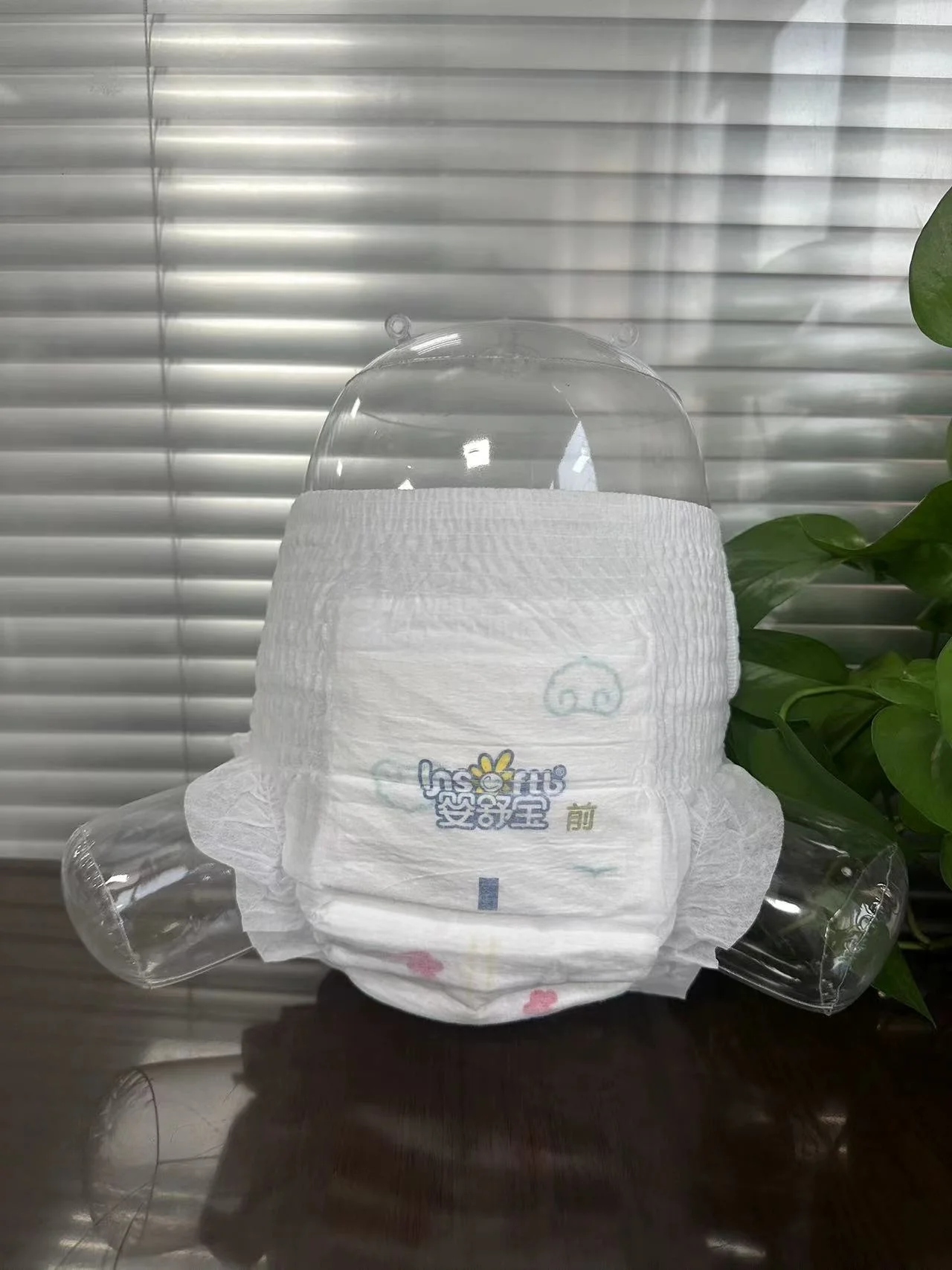 Hot Sale Breathable Absorption Eco-Friendly Q Shape Disposable Baby Pull up Pants Diaper Nappy