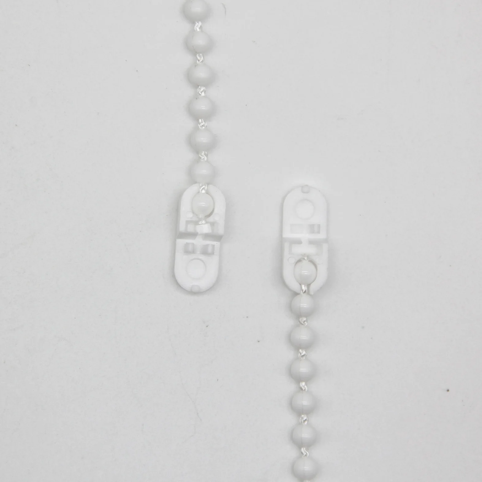 White Roller Blind Plastic Chain Connector CC02 for bead ball chain