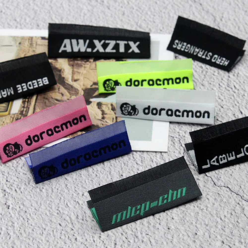 Custom Logo Name Cloth Tags Garment Woven Label Satin Fabric Sew On Soft Damask Woven Labels For Clothing