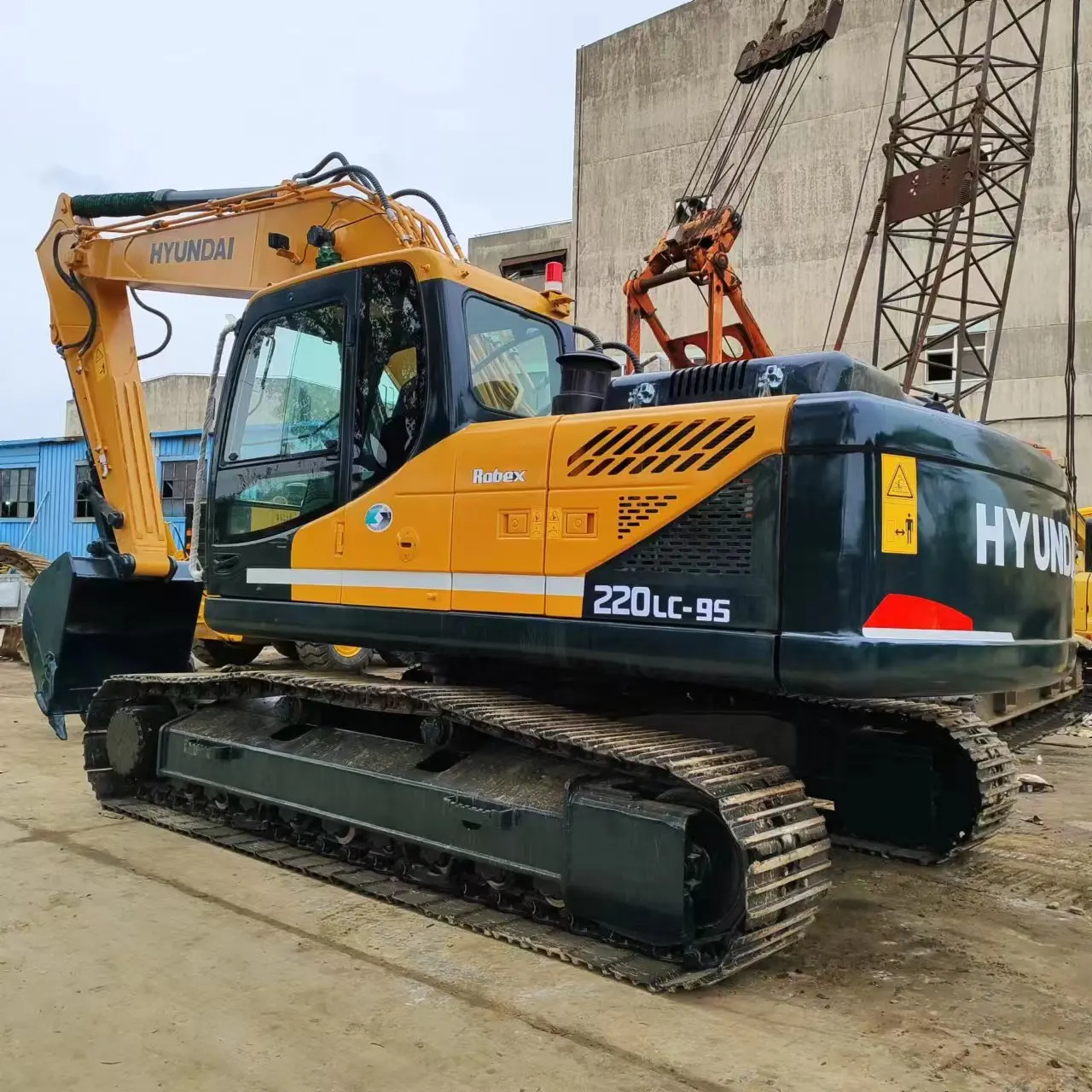 Second Hand Japan Engine Hyundai 220LC-9S  Crawler Excavator Used Excavator for Mexico