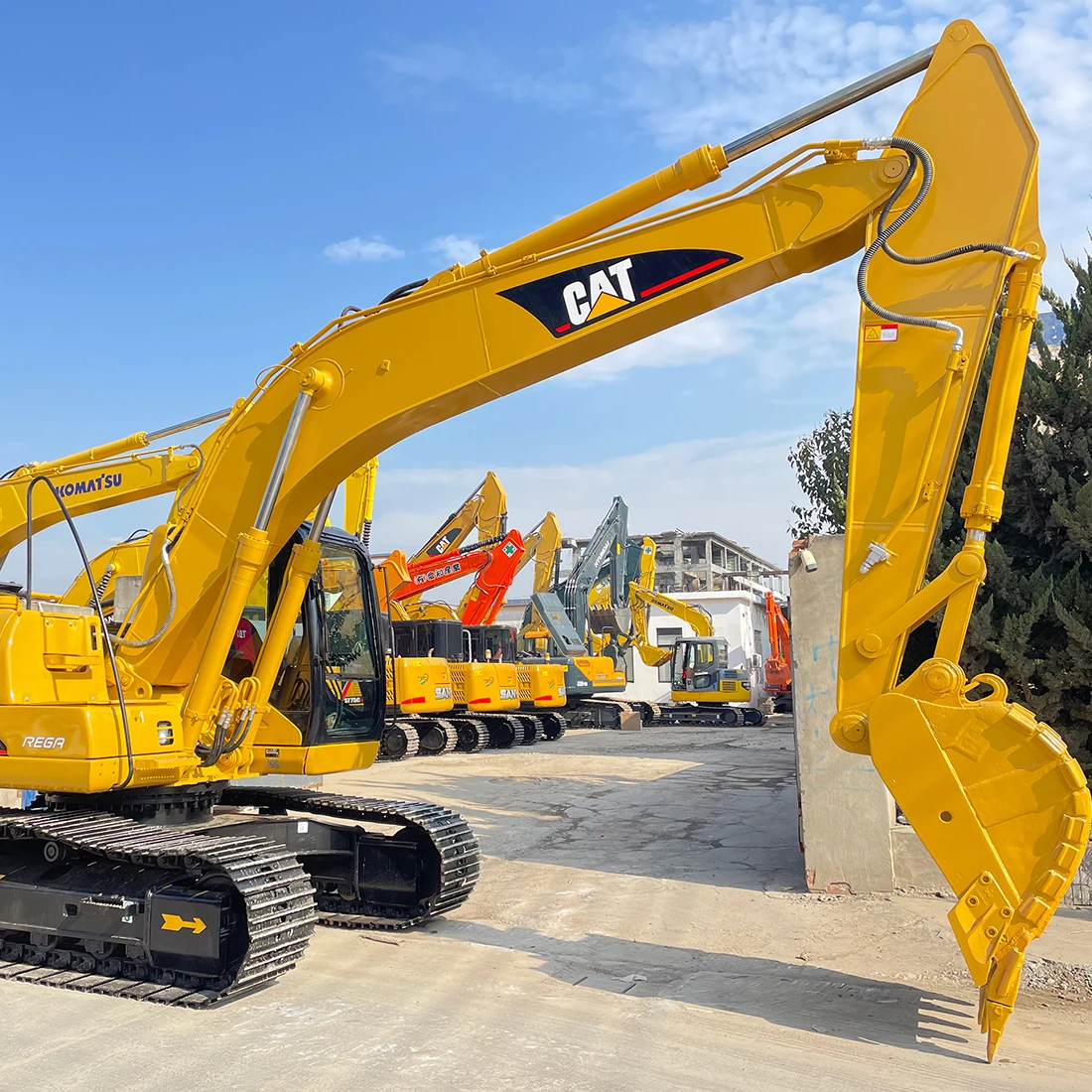 Hot selling original Japan 2021 year 20 ton used excavator cat 320c caterpillar 320D excavator used excavator