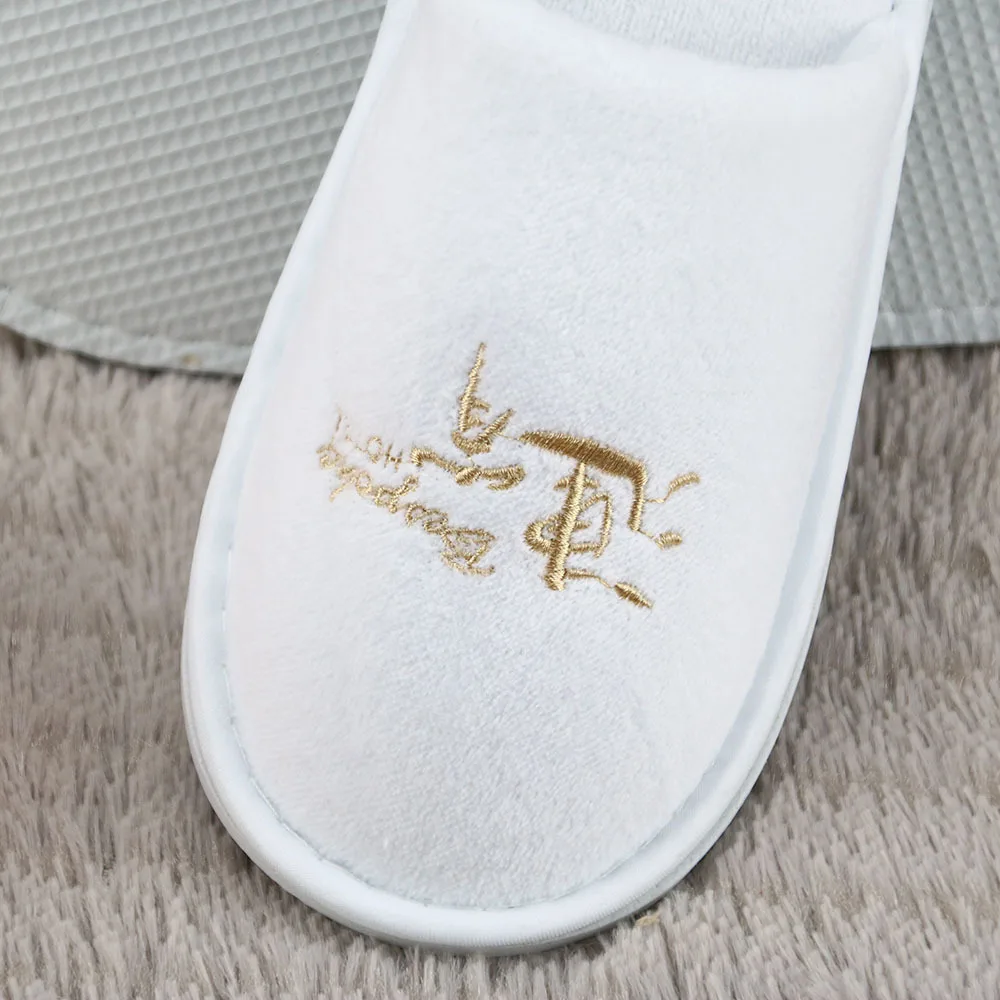 Factory direct sale good quality customizable hotel slippers wholesale disposable hotel bathroom slippers