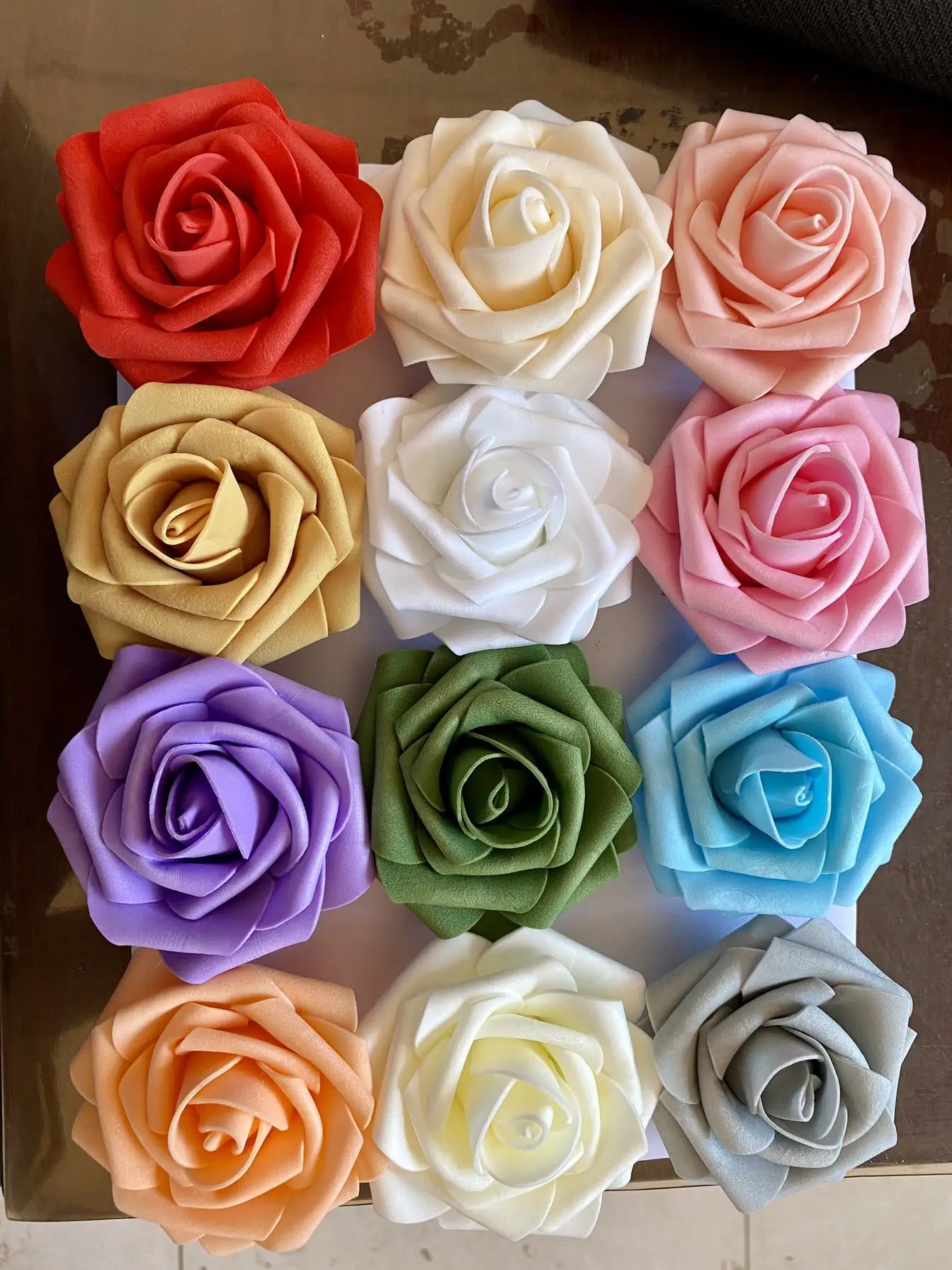 Artificial Flowers 25pcs Real Looking Ivory Foam Roses with Stems for DIY Wedding Bouquets Bridal Shower Arrangements Party