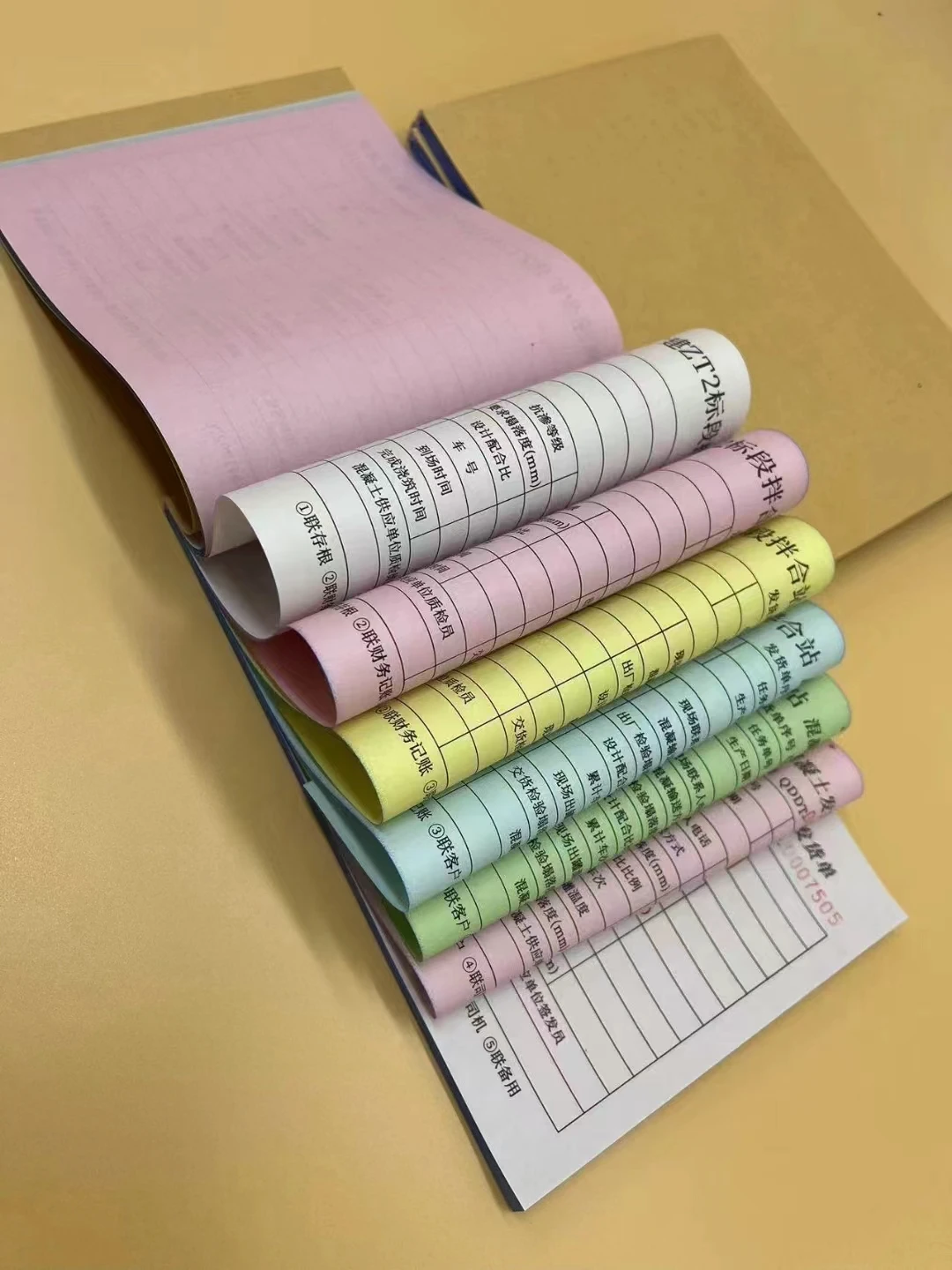 High quality NCR carbonless paper A4 image blue CB CFB CF carbonless paper