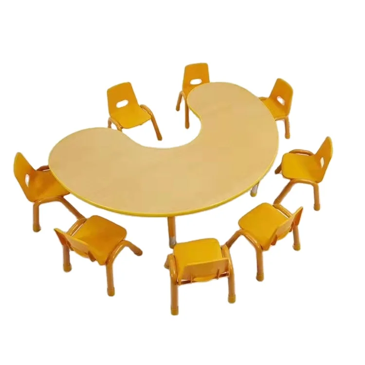 Nursery Kids Moon Table and Chair Set Plastic Kindergarten Learning Table with Adjustable Legs