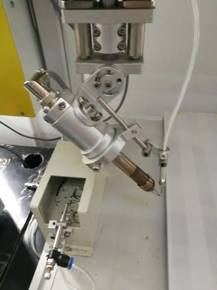 Полуавтоматическая паяльная машина с USB-разъемом