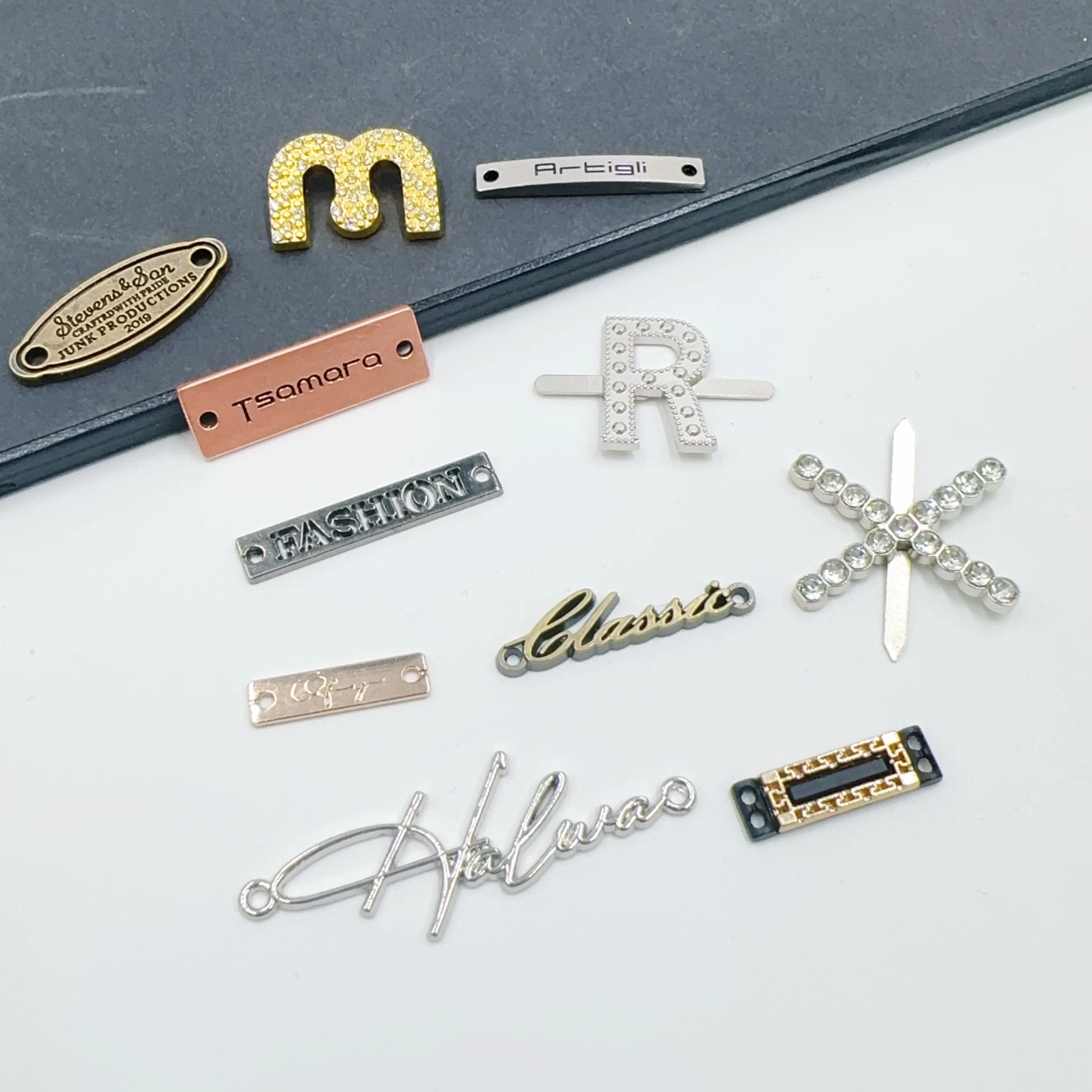 Fashion Design Engraved Embossed Brand Name Custom Metal Logo Labels Tag for Clothing
