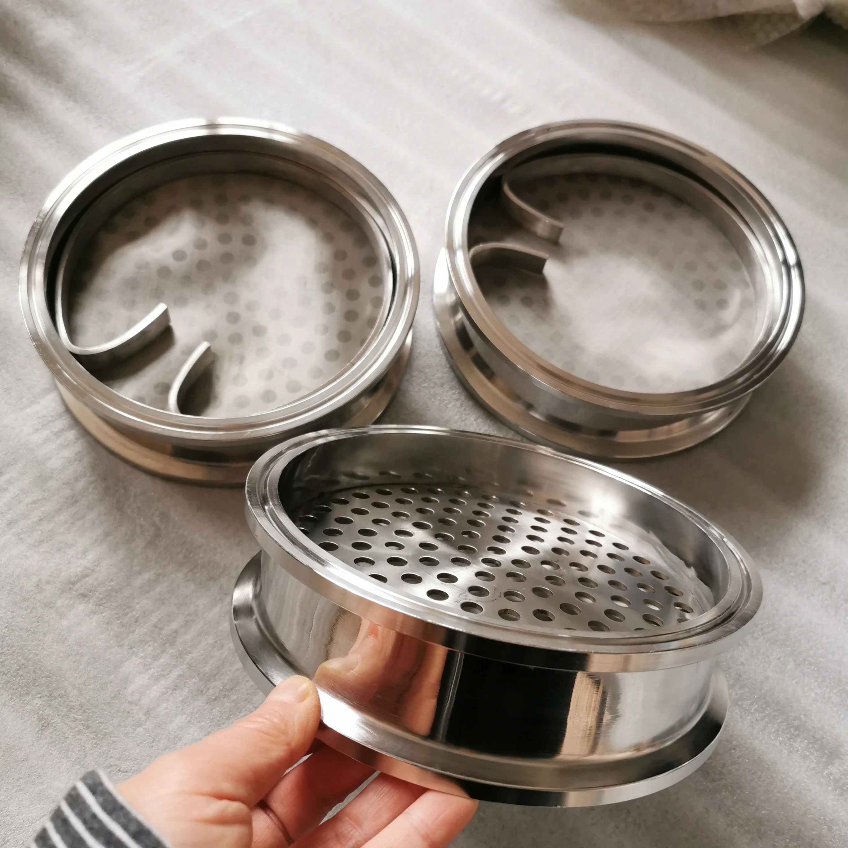 8inch Filter Plate w 150mesh screen  and clip for CRC Filter Columns