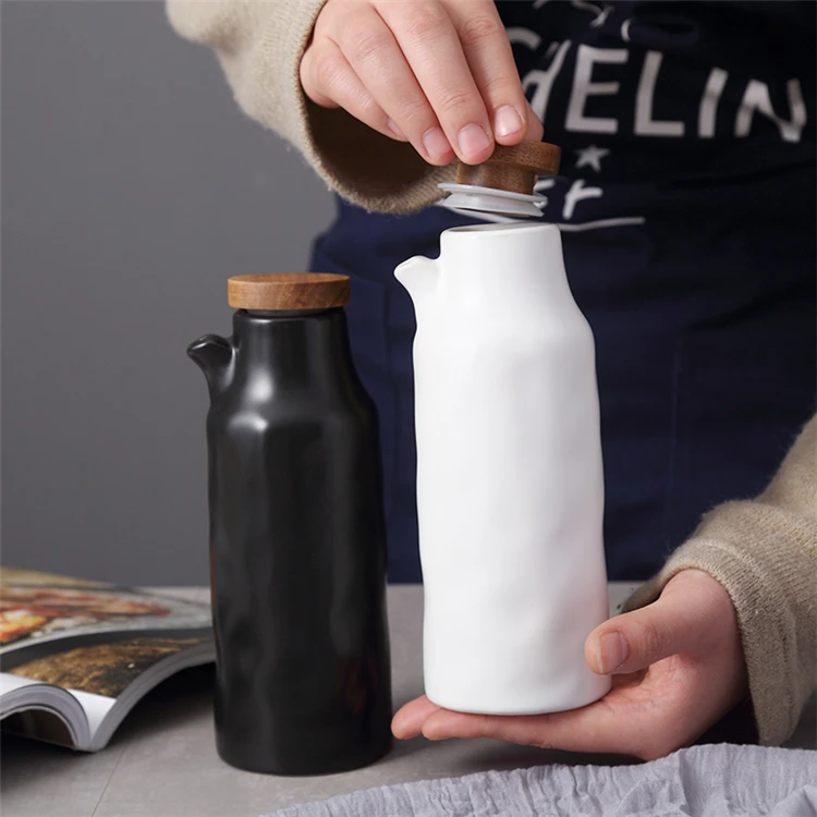 Popular design kitchen ware custom logo ceramic vinegar oil dispenser with bamboo lid
