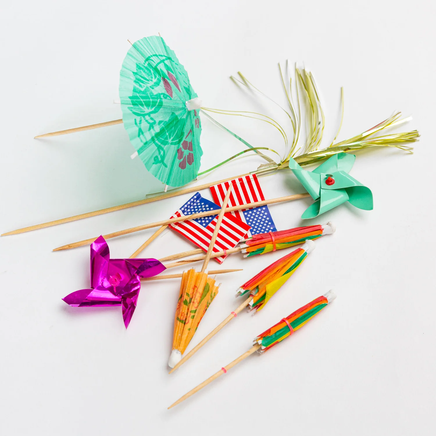 Cocktail Picks, 4.7 Inches Fancy Toothpicks Bamboo Cocktail Skewers with Looped Knot Food Sticks for Appetizers, Drinks,Fruit