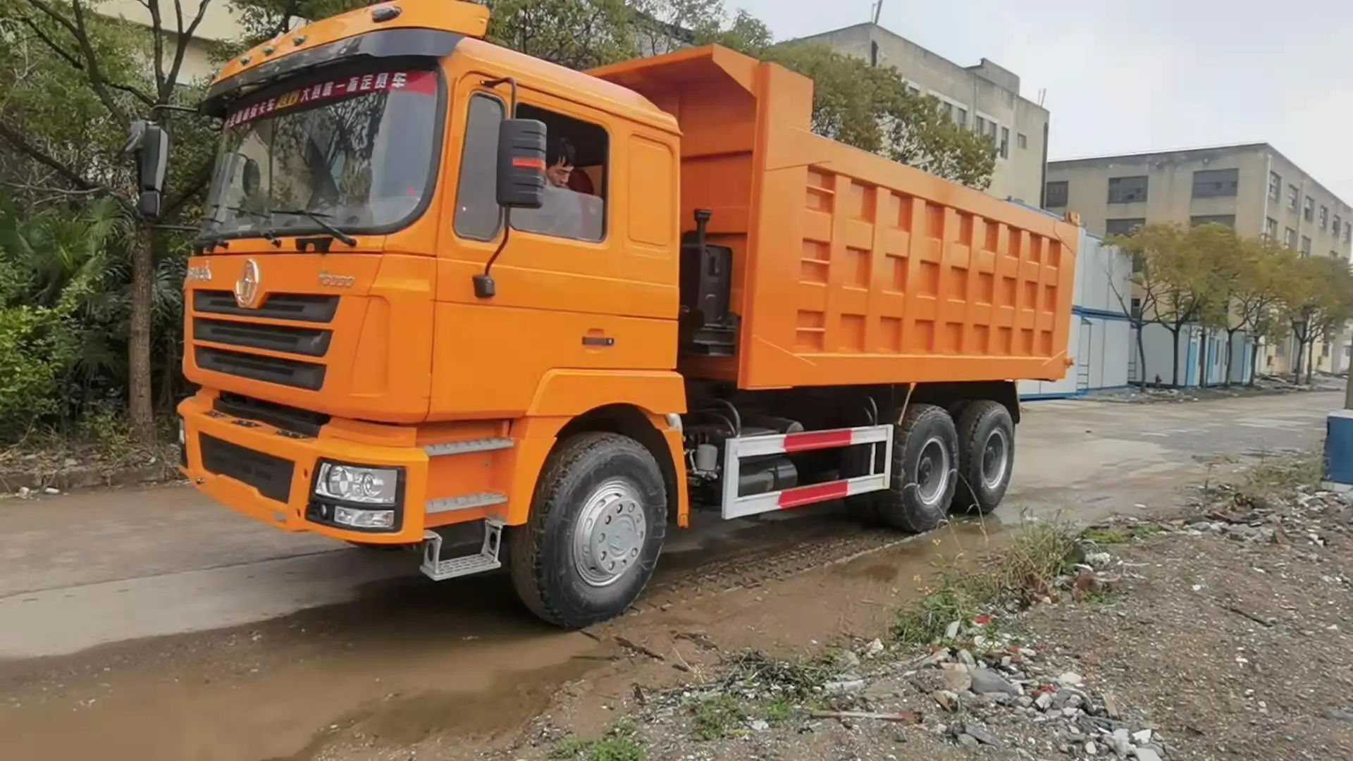 375hp 380hp Truck Used Shacman F3000 Truck Mining Dump Truck