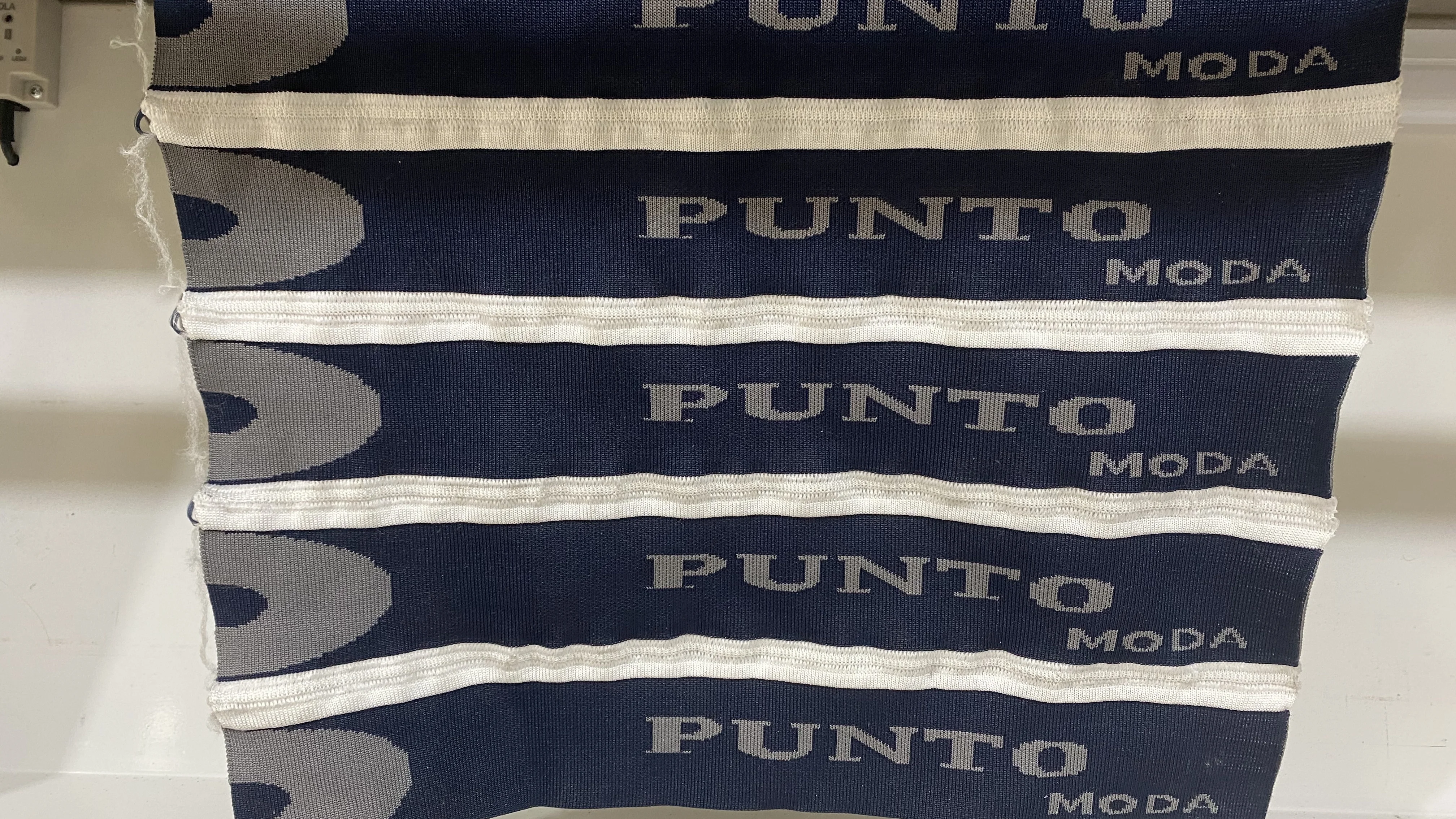 Polo collar and cuff machine