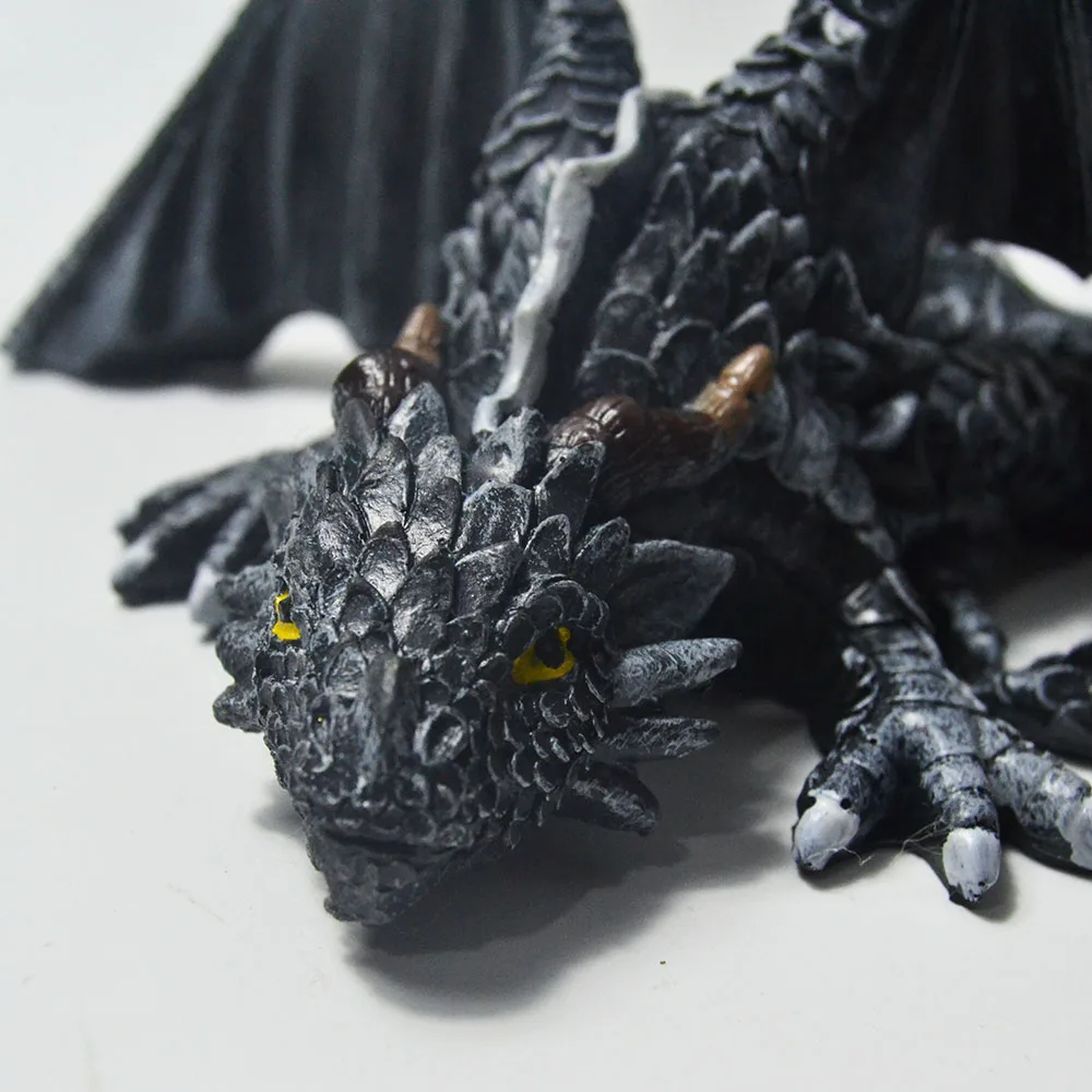 Fengzhi Factory European & American style majestic dragon sculpture large squat dragon sculpture outdoor decorative resin crafts