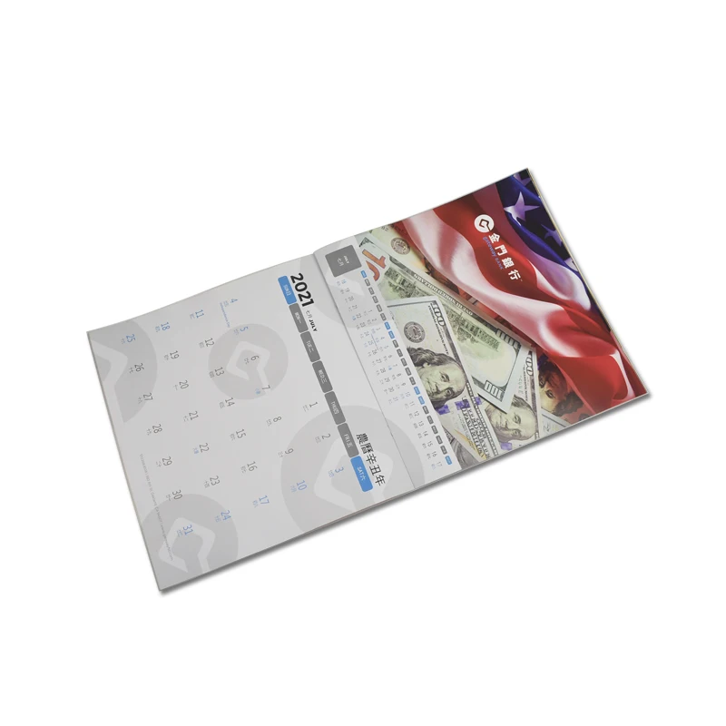 2022 High quality 200gsm paper custom wall calendar 14 pages with hanger