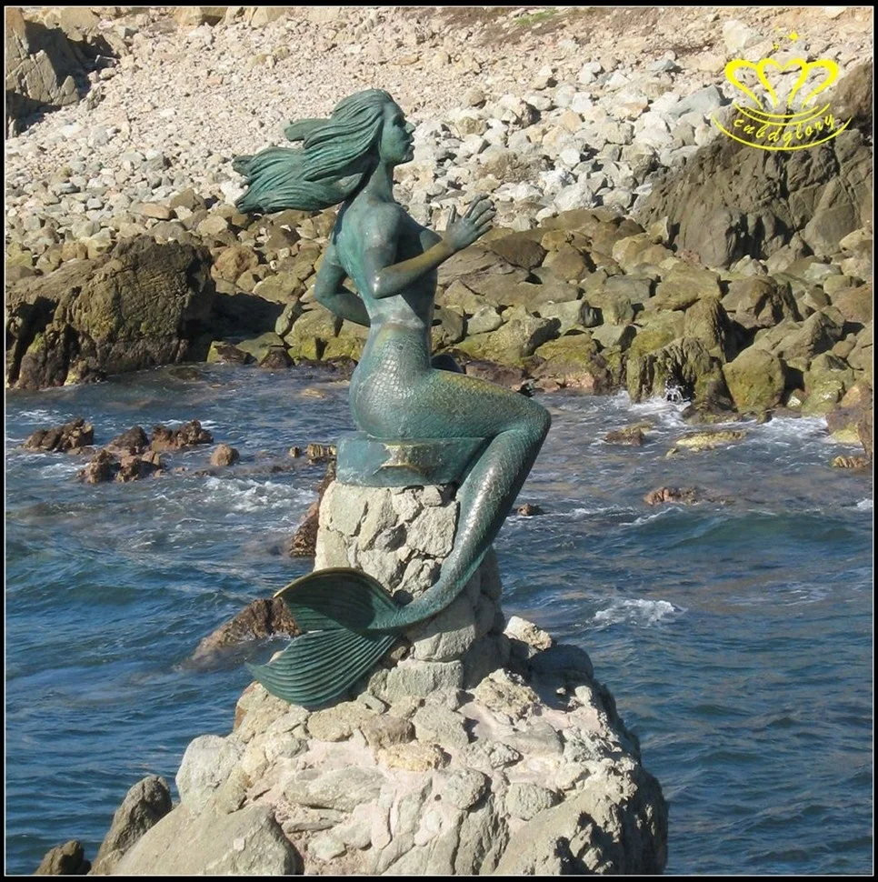 High Quality Street water feature Landscape decor Design Metal Crafts art sculpture sea snail Bronze Mermaid Statue