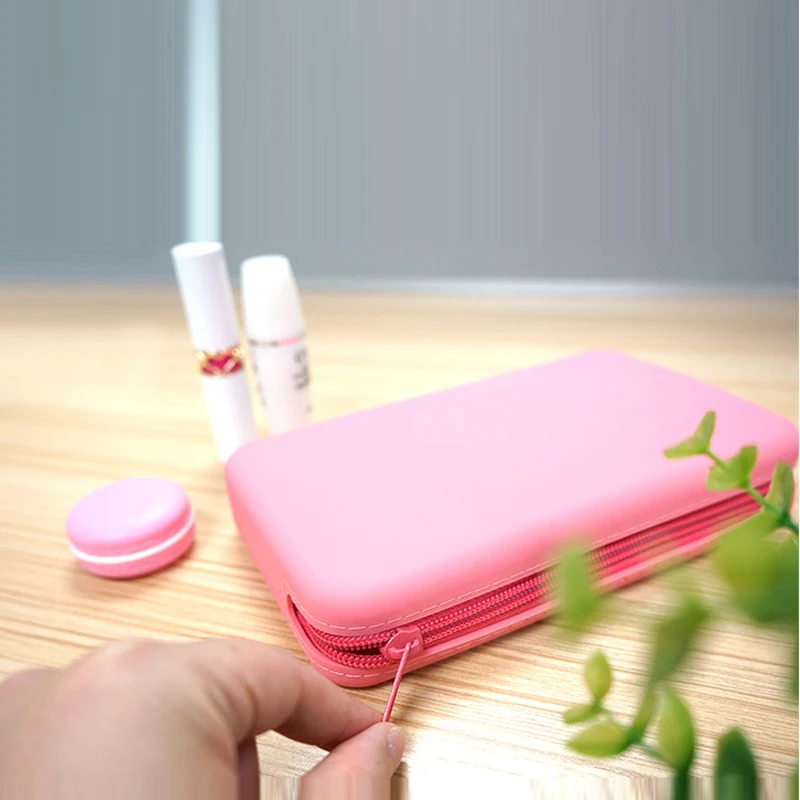 Small Cosmetic Makeup Bag Silicone Bag for Women Silicone Make up Bag with Zipper Travel Cosmetic Organizer for Women and Girls