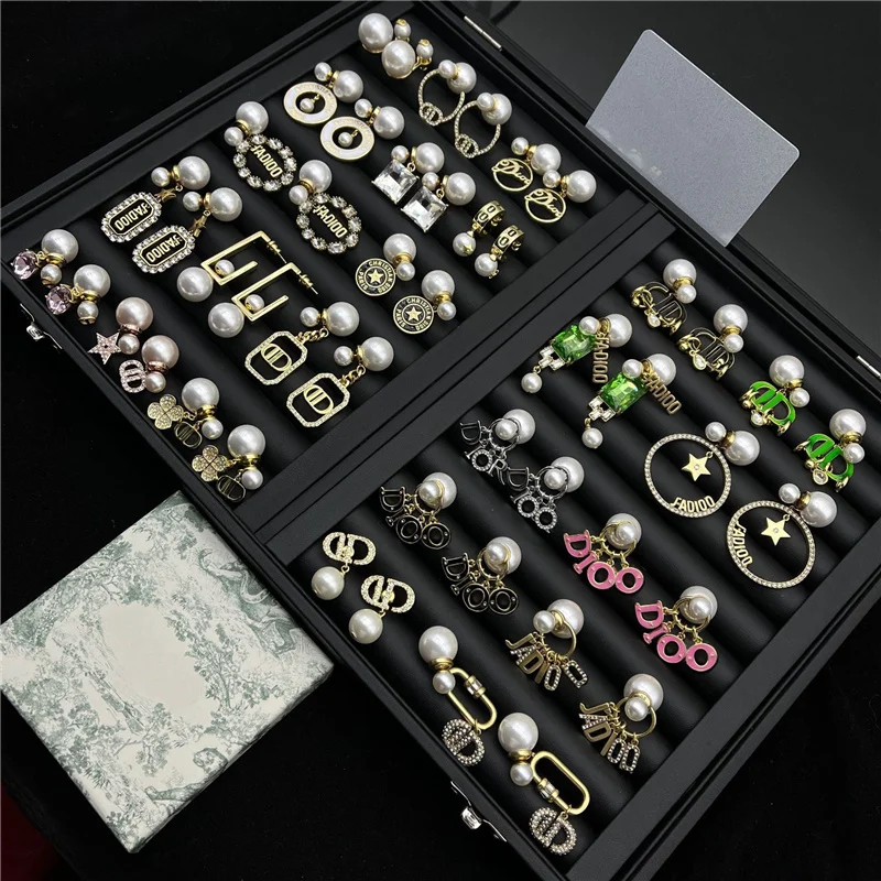 Wholesale Fashion Fine 18K Gold Plated Designer Earrings Hoop Stud Luxury Jewelry Letter Earrings For Women