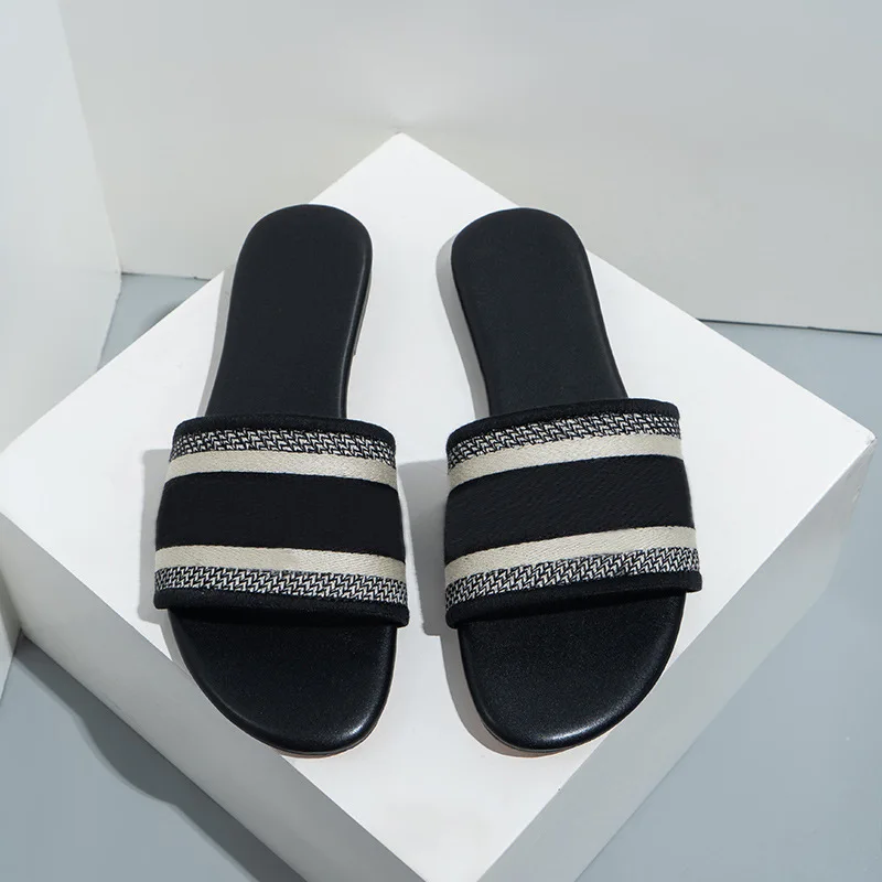 Wholesale designer brand shoes fashion ladies flat sandals PU leather slipper for women