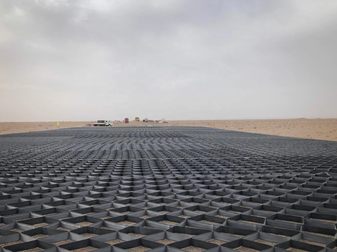 Superior to geogrid plastic geocell PP/PE/HDPE materials Subgrade construction on sale