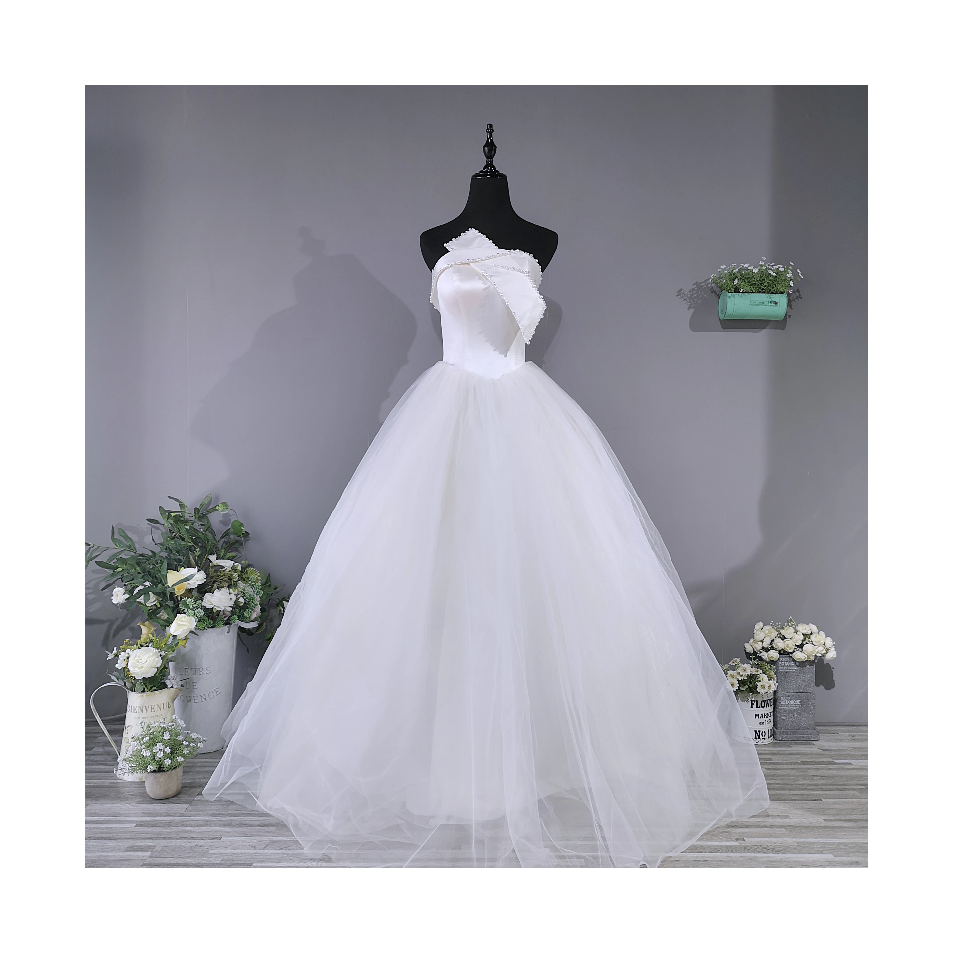 Luxury CrystalManufacturer Long Tail Ball Gown Turkey Istanbul Women Fashion Lace Simple Element wedding dress
