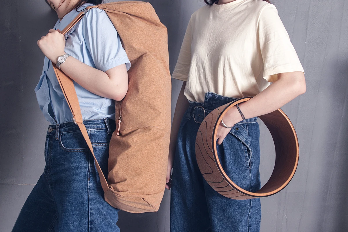 Professional Factory Cheap Price Eco Friendly Natural Rubber Recycled Cork Yoga Matt Wheel Block Yoga Mat Set