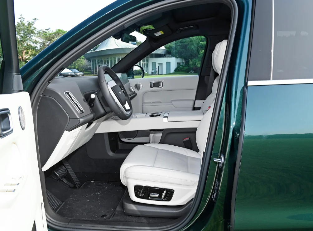 L9 PRO ULTRA Auto  PRO SUV Lixiang L9  Hot Selling Electric Vehicle