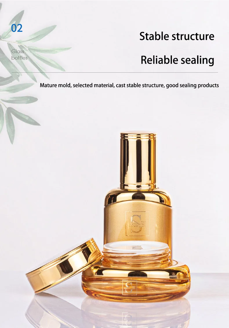 Luxury BaoMo China Glass Factory skin care packaging gold cosmetic glass cream jars and pump bottles