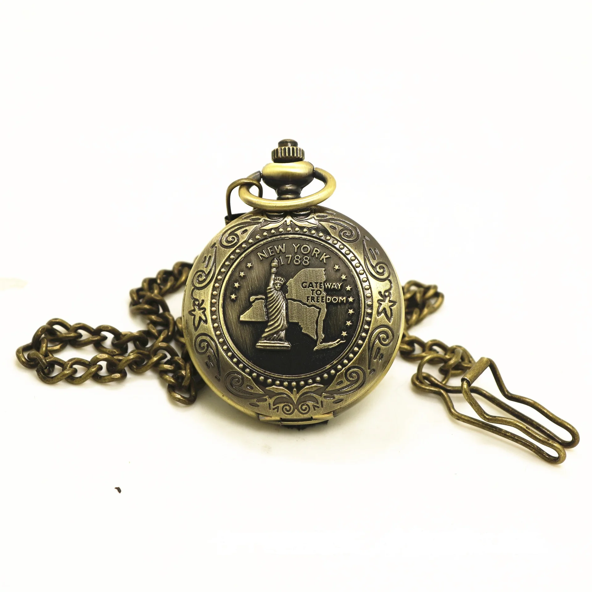 Jetshark Vintage Pocket Watch Metal Clamshell Gift Outdoor Camping Mountain Compass