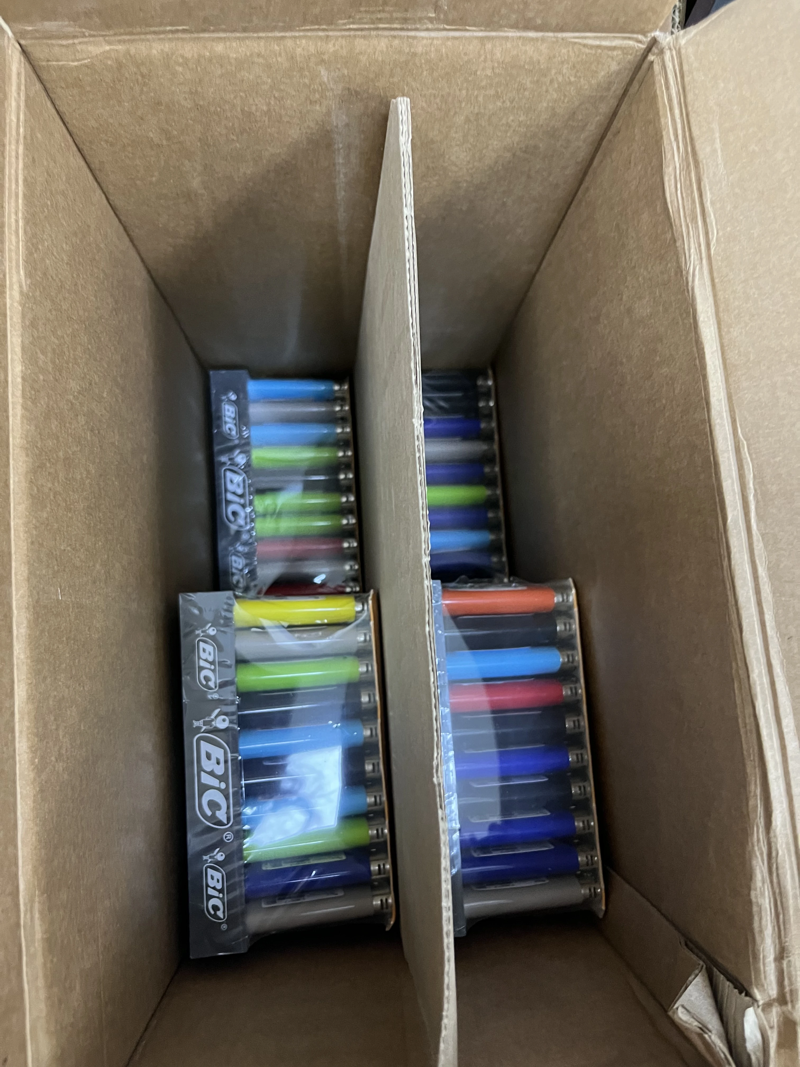 French BIC Bic disposable Bic Mini lighter j5 grinding wheel Nylon riot