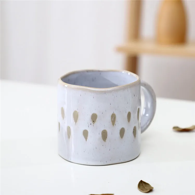 Wholesale exquisite ceramic mug stripe point relief hotel breakfast tea milk coffee porcelain mug with custom logo