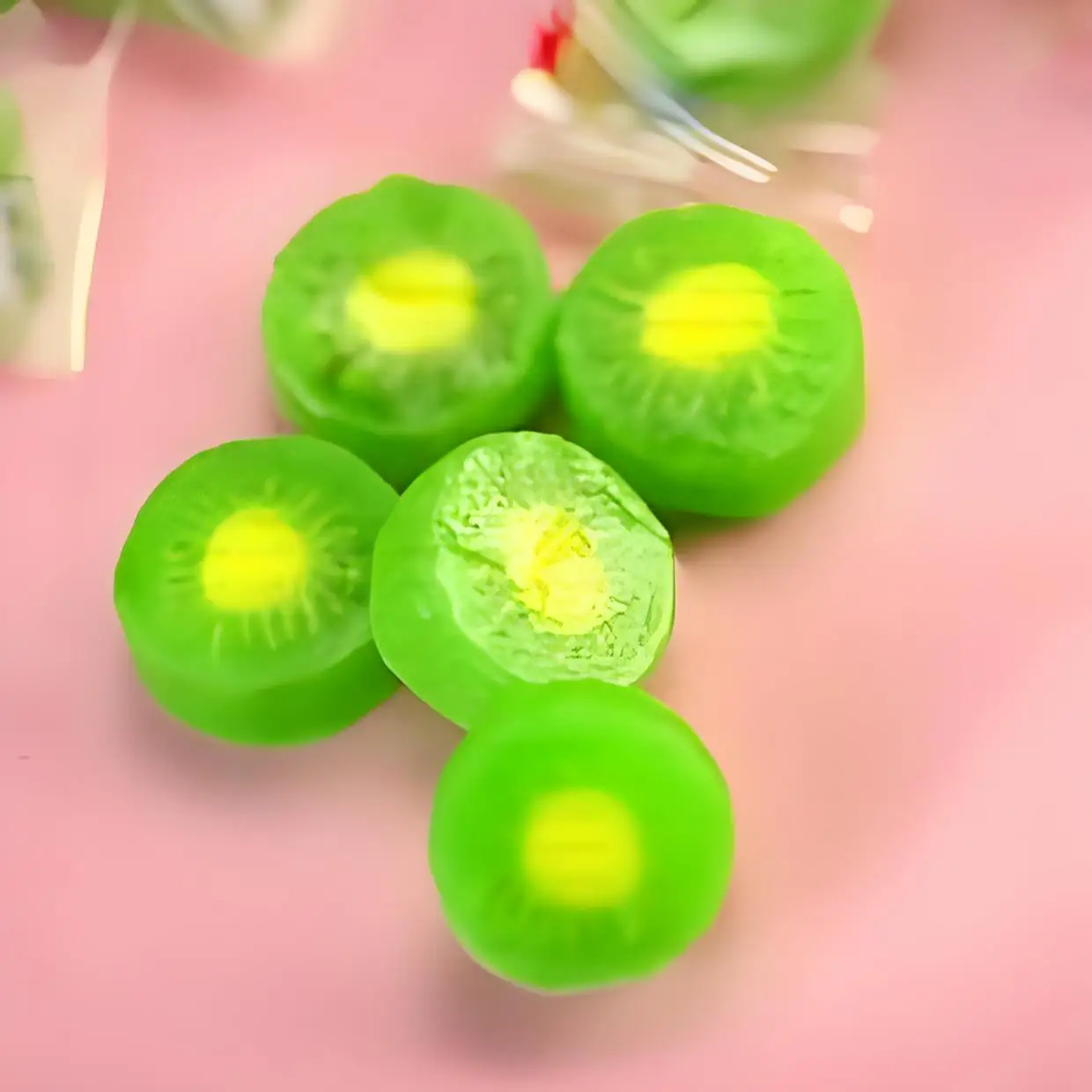 The factory manufactures wholesale kiwi fruit oil flavor used in confectionery