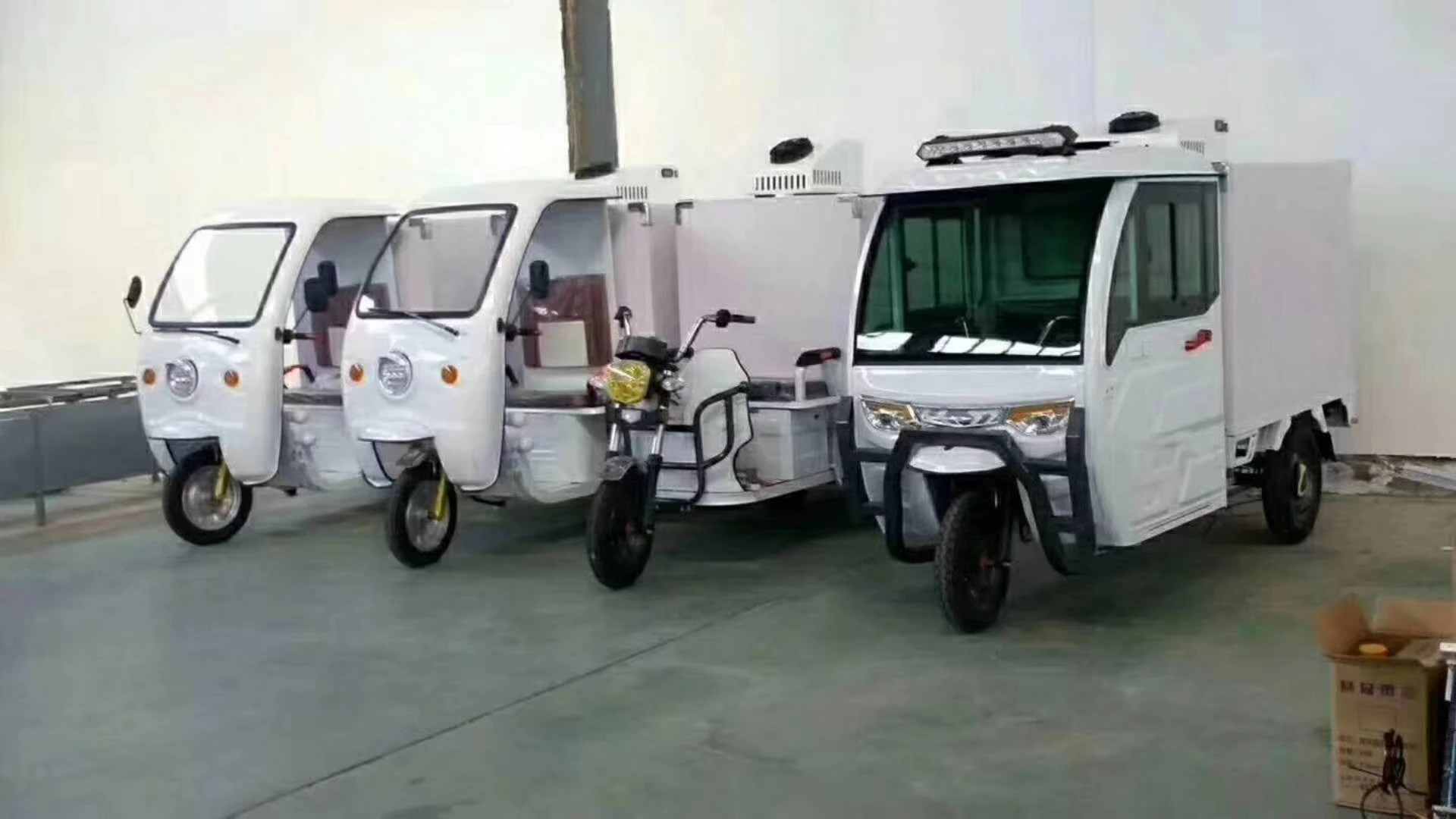 Охлажденный трехколесный велосипед с контейнером для холодного хранения постоянного тока